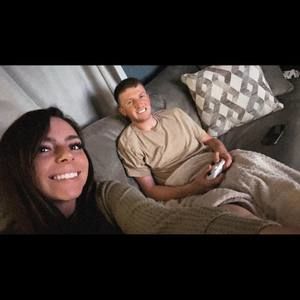 Meet your Posher, Cali